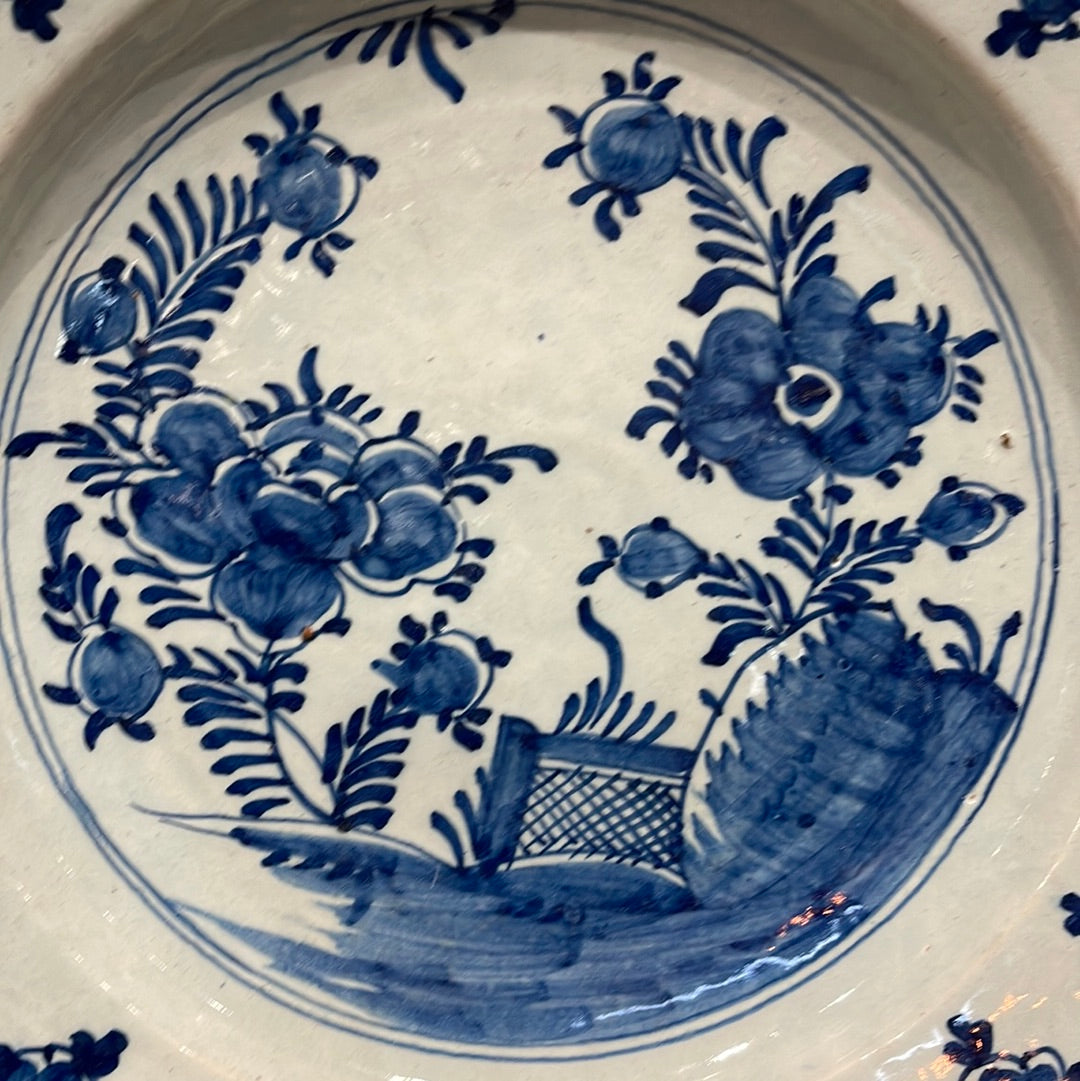 Delft Blue & White Charger (with damage)