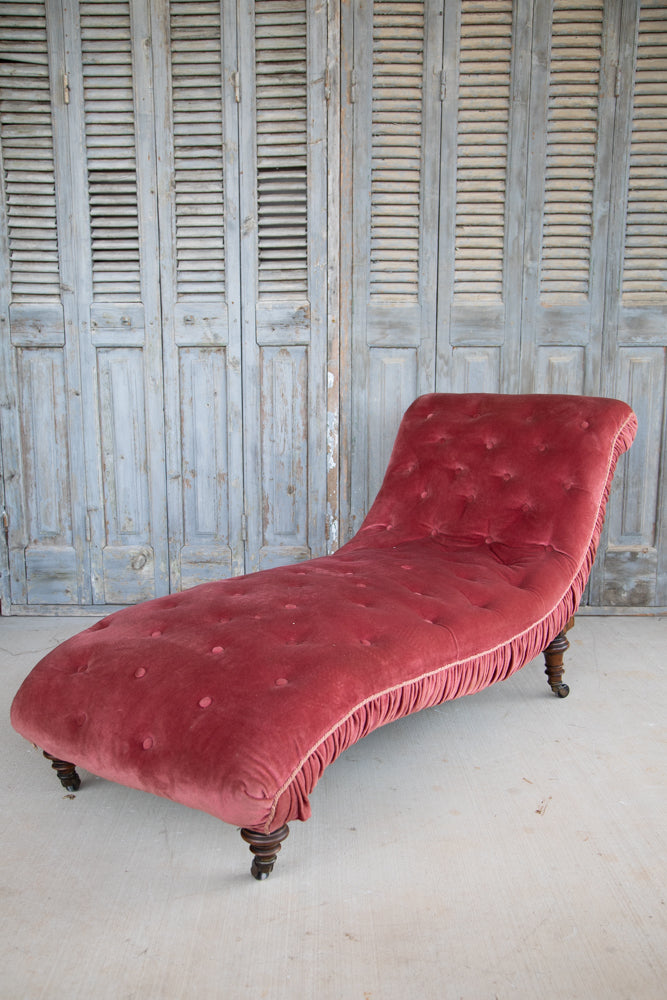 Brewster Pink Chaise Style of George Smith