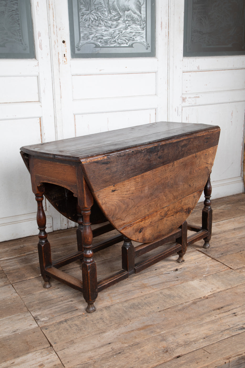 Country Oak and Elm Gateleg Table