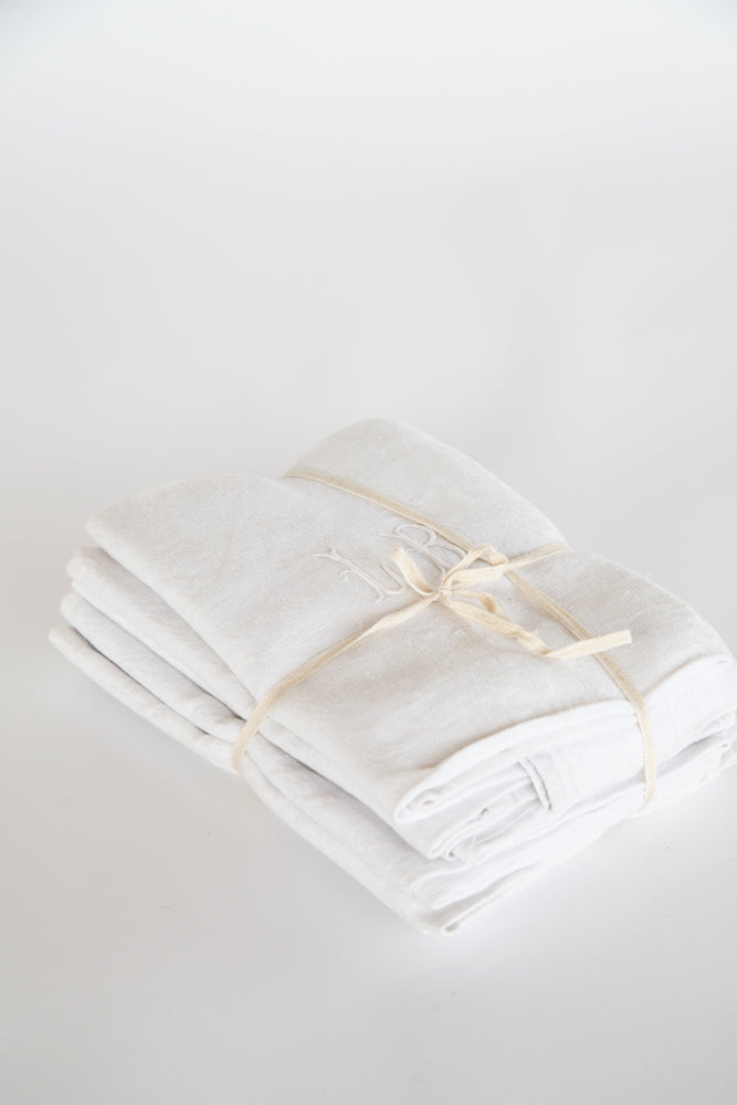 Set of 9 French Table Napkins White